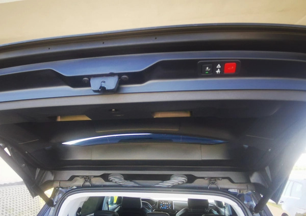 Peugeot 5008 cena 87500 przebieg: 165500, rok produkcji 2019 z Rzgów małe 326